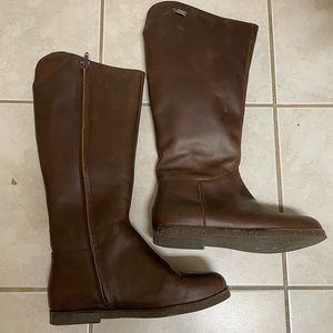 Emu lamb skin lining snow boots size 7
